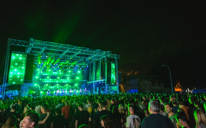 Arsenal probio festivalski led